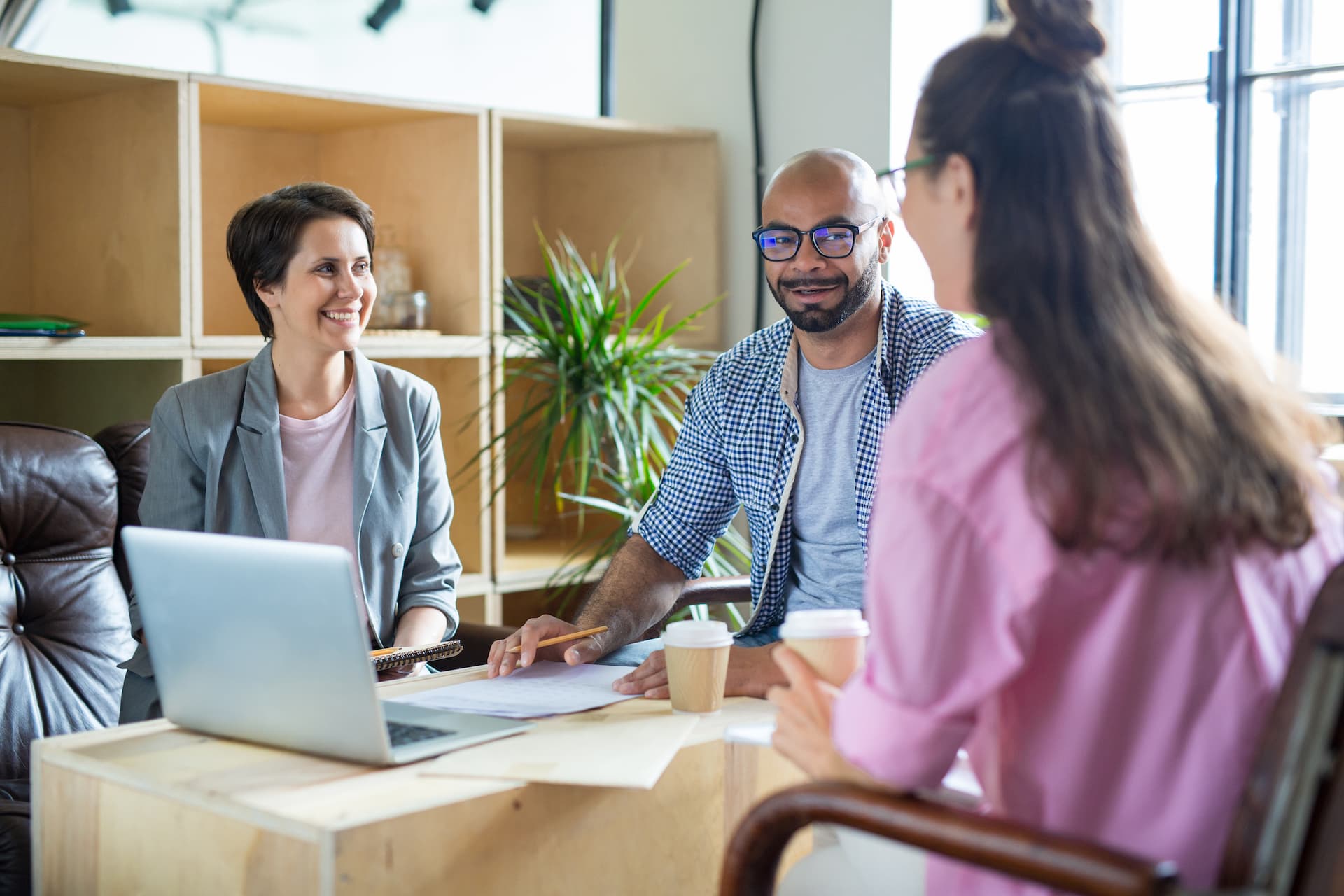 3 employés